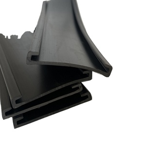 لوحة خزان مياه السيارات حزام مقاوم للزيت ومقاوم للشيخوخة شريط مانع للتسرب <span class=keywords><strong>EPDM</strong></span> شريط هدب مزدوج على شكل حرف U - Product Image 1