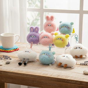 Porte-clés en peluche personnalisé en fausse fourrure <span class=keywords><strong>de</strong></span> vison <span class=keywords><strong>Kawaii</strong></span>, motif elfe Soot Sprite coquille Saint-Jacques, avec chaîne colorée, pour sac d'étudiant et cadeau <span class=keywords><strong>de</strong></span> couple, vente en gros - Product Image 1