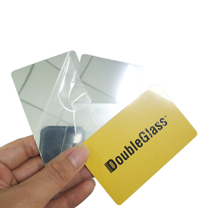 Cartes cadeaux personnalisées en PVC effet miroir, impression offset haute brillance avec pelliculage protecteur pour la fidélisation premium en vente au détail - Product Image 1