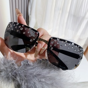 Lunettes de soleil rétro en strass, monture complète rectangulaire, UV400, protection solaire pour femmes, lunettes de mode - Product Image 2
