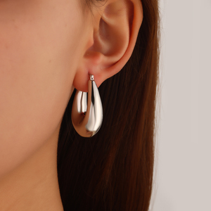 2025 nuovi <span class=keywords><strong>orecchini</strong></span> semplici accessoriati marea ovali in <span class=keywords><strong>argento</strong></span> 925 <span class=keywords><strong>orecchini</strong></span> Design nicchia - Product Image 2