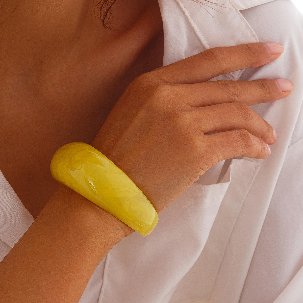 สีเหลือง