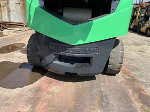 Montacargas Diésel Grenova FD250 de 2.5 Toneladas, Mástil de Dos Etapas, Desplazador Lateral Hidráulico, Neumáticos Neumáticos, Operación con Asiento, Uso en Exteriores - Product Image 6
