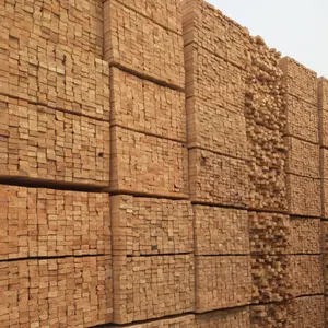 Wholesale Spruce Edged Lumber Wooden Planks Solid Wood Board Industrial Wood for Construction