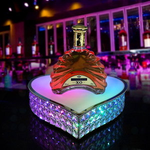 Support à vin LED en forme de cœur en cristal pour la présentation de bouteilles de vin XO, présentoir de luxe pour les fêtes - Product Image 1