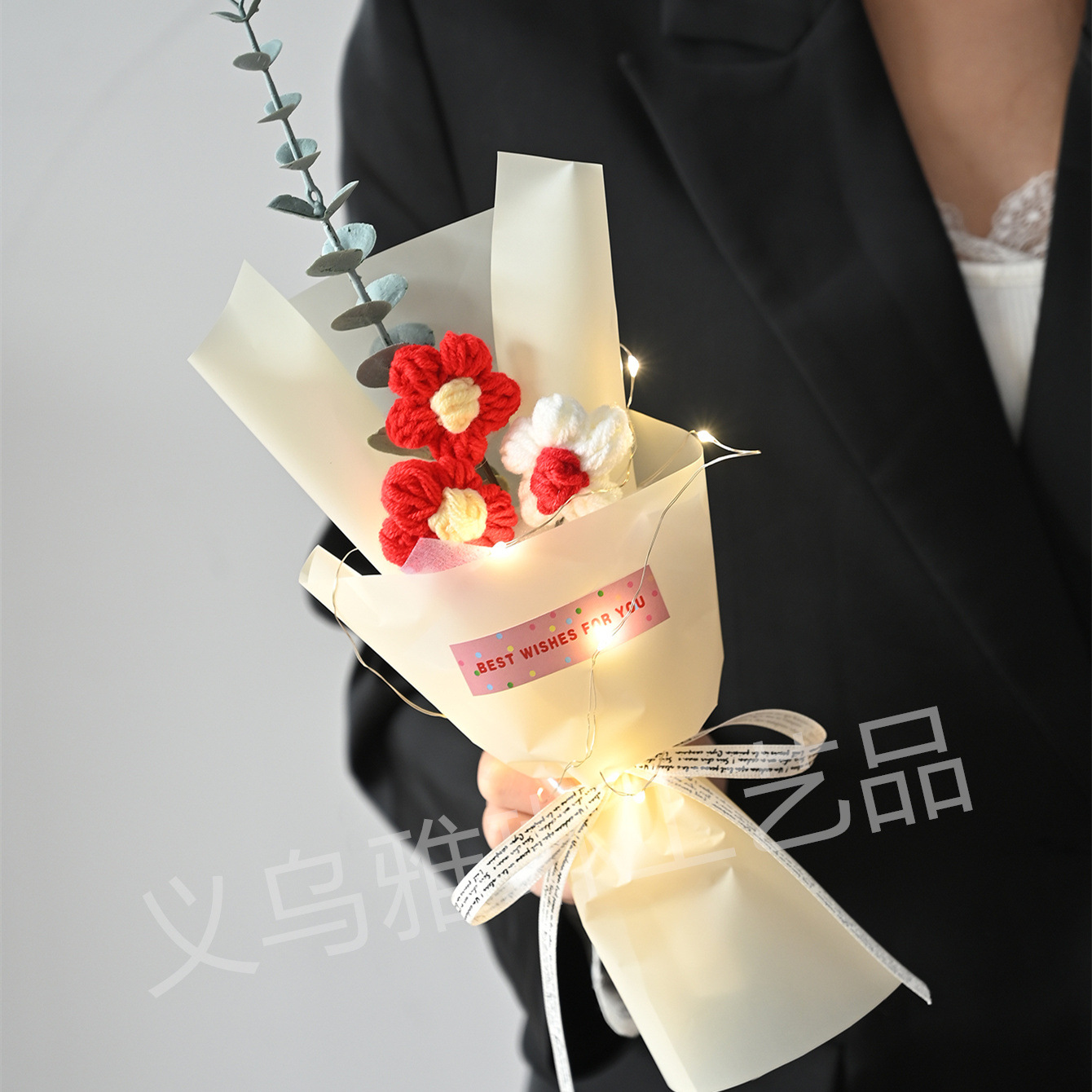 Three puff red flowers champagne paper