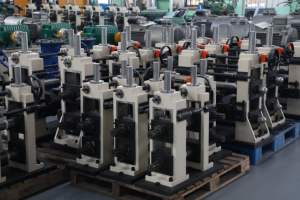 เครื่องขึ้นรูปท่อชุบสังกะสีความถี่สูงมอเตอร์ผลิตท่อเหล็กกล้าคาร์บอนเครื่องเชื่อมท่อตลับลูกปืน - Product Image 4