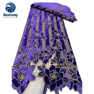 2024 Nieuwe Ontwerpen Afrikaanse Hoge Kwaliteit Mooie Zachte Fluwelen Koord Kant Stof Nigeria Koord Kant Trouwkant - Product Image 2