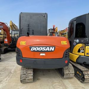 Excavatrice d'occasion Doosan DH60-7 DH55 DH70 de 6 tonnes avec moteur et alternateur, faible nombre d'heures de fonctionnement, certifiée EPA - Product Image 5