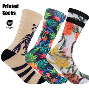 KT462 <strong>Manufacturer</strong> No Moq <strong>Customized</strong> Service Photorealistic Patterns &amp; Logo Cotton Blank Sublimation Printing Funny Men's <strong>Socks</strong> - Product Image 1