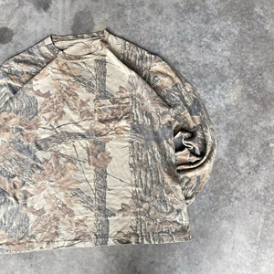 T-shirt personnalisé streetwear imprimé DTG coupe oversize courte et carrée 100 % coton motif camouflage Real Tree - Product Image 3