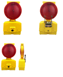 Feux de signalisation routière à LED jaunes alimentés par énergie solaire pour la sécurité routière - Product Image 1
