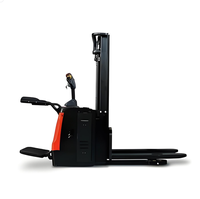 Empileur électrique à double levage 1.5T Lithium-Ion Chaîne de feuilles de 4.5m et bras de protection-Préparateur de commandes de haut niveau sûr pour le restaurant