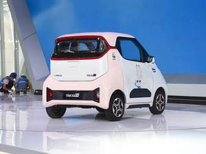 Wuling Nano Ev, Microcoche Eléctrico Compacto |   Pequeño y Flexible para los Viajeros Urbanos Globales - Product Image 4