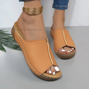 Comfortable One-Step Fashion Slippers for Ladies New Fish Mouth Large Slope Heel Platform Simple Lightweight Sandals for Women - Product Image 5