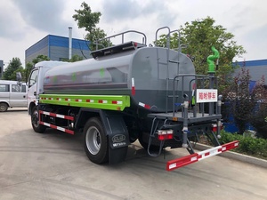 Factory Price Dongfeng 4X2 9000L Water Bowser Truck for Municipal Road Cleaning Dust Control and <b>Irrigation</b> - Product Image 5