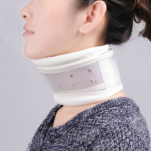 Collarín ajustable para adultos y niños, dispositivo de tracción de soporte cervical blanco, talla M-L-XL, soportes para articulaciones - Product Image 1