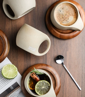 Ensemble tasse et soucoupe en céramique rustique rétro minimaliste, mug pour latte art de niche, tasse à boire pour le thé de l'après-midi à la maison