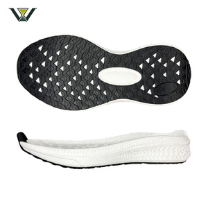 ผู้ผลิตพื้นรองเท้า DK Suela <span class=keywords><strong>พื้น</strong></span><span class=keywords><strong>รองเท้า</strong></span>กีฬาและแฟชั่นคุณภาพสูง ETPU กันลื่นสำหรับกิจกรรมกลางแจ้ง พร้อมโลโก้แบบกำหนดเอง ดีไซน์ป๊อปคอร์น - Product Image 1