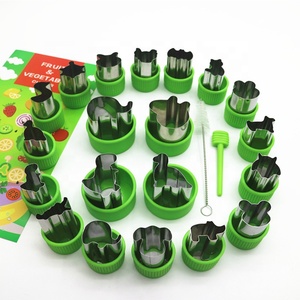 Moule en acier inoxydable pour presser les fruits et légumes Cartoon Sandwich Cookie Cutter pour enfants - Product Image 5