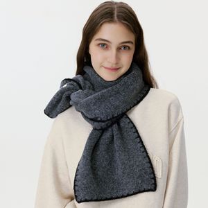 Écharpe en tricot épais avec logo personnalisé, surpiqûres surjetées, douce et épaisse, unisexe, châle d'automne-hiver, vente en gros d'usine - Product Image 3