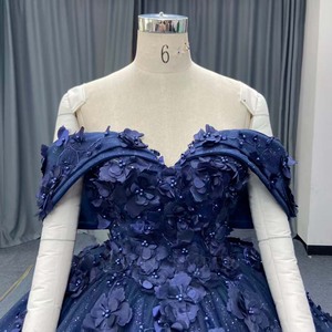 Robe de Quinceañera moderne bleu marine Lsany285 avec appliques florales 3D, tulle scintillant, robe de bal, traîne chapelle, corsage en cœur - Product Image 5