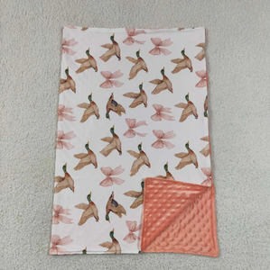 Manta de bebé de doble cara con estampado de pato mallard y lazo rosa, manta de punto Minky para bebé - Product Image 1