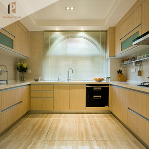 Armoire de <span class=keywords><strong>cuisine</strong></span> en PVC à grain de bois au design simple pour la <span class=keywords><strong>cuisine</strong></span> à domicile <span class=keywords><strong>Cuisine</strong></span> complète - Product Image 1