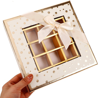 Boîte à chocolat personnalisée en carton avec matériaux recyclés, pelliculage brillant, emballage écologique transparent