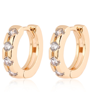 แฟชั่นใหม่ <span class=keywords><strong>Rihanna</strong></span> Style18K ชุบทองคริสตัลเพชร Huggies สตั๊ดต่างหู - Product Image 2