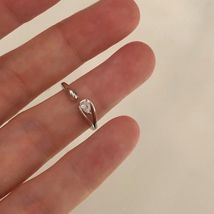Anillo Abierto de Plata Pura S925 para Mujer, Diseño de Nicho Romántico con Gota de Hielo y Circonita en Forma de Gota de Agua, Estilo Minimalista Apilable - Product Image 5