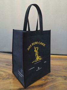 Customized Colored Recycled Laminated Non-Woven pp Laminated Non Woven Bags Shopping Carry Treasure Tote with logo for Festival - Product Image 2