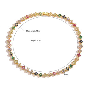 สร้อยคอชุบทองแดงสุดหรูพร้อมเพชรหลากสีและเครื่องประดับดอกไม้สี่ใบแสนหวาน - Product Image 2