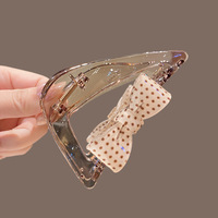Pince à cheveux élégante en PVC transparent à pois avec nœud, pince requin triangulaire pour femmes, accessoires capillaires quotidiens