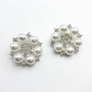 Mother opearl buttons white color girl like it to decorate the dress or shirt with nickel shank rhinestone for hot selling