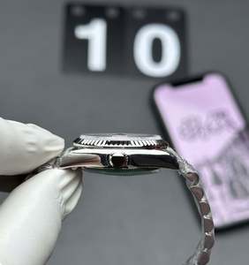 Montres mécaniques automatiques pour femmes, vente en gros, personnalisables avec pierres précieuses incrustées, montre de créateur avec verre saphir - Product Image 6