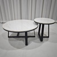 Ensemble de tables d'appoint modernes en 2 pièces, base géométrique en fer, plateau en marbre