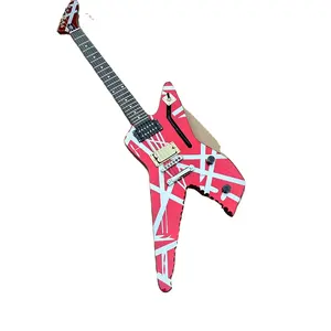 O E VH é o mesmo que o Stripes Shark guitarra elétrica com uma velocidade de corda pontual tocando metal Van Halen