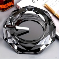 Cendrier en verre cristal contemporain, transparent, sans fumée, design moderne et luxueux, facile à nettoyer, marque Richer, logo personnalisé pour la maison