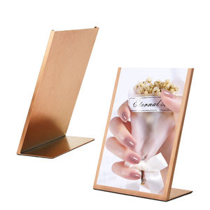 ขาตั้งเมนูโลหะแบบตั้งโต๊ะ OEM สีทอง/เงินขัดเงา สำหรับร้านกาแฟและร้านค้าปลีก - Product Image 2
