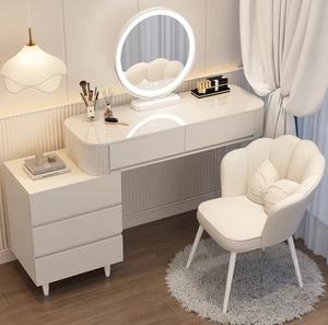 Meuble de chambre d'hôtel moderne avec rangement, coiffeuse intelligente avec chargement sans fil Bluetooth, <span class=keywords><strong>miroir</strong></span> LED à intensité variable - Product Image 1