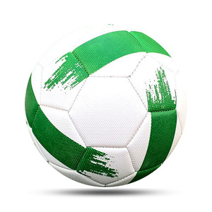 Ballons <span class=keywords><strong>de</strong></span> football personnalisés cousus à <span class=keywords><strong>la</strong></span> machine 2026, taille officielle, en cuir PU, colorés - Product Image 2