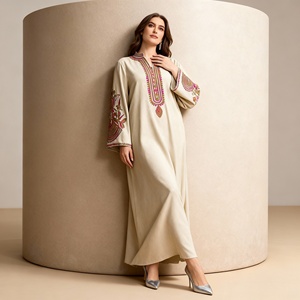 Robe Abaya Longue Maxi Élégante et Modeste de Luxe en Polyester Brodé Personnalisée pour Femmes Musulmanes Tenue de Soirée - Product Image 1