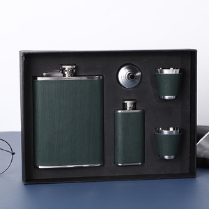 Flacon à liqueur en acier inoxydable de 8 oz avec <span class=keywords><strong>ensemble</strong></span> de verres à liqueur, flacon à liqueur personnalisé, flacon à vodka, <span class=keywords><strong>rhum</strong></span>, vin, coffret <span class=keywords><strong>cadeau</strong></span> - Product Image 1