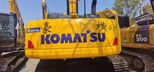Excavadora Hidráulica Usada Komatsu PC240-8 de 25 Toneladas, Modelo 2022, Marca Japonesa, Motor, Engranajes y Rodamientos de Alto Rendimiento, en Venta - Product Image 3