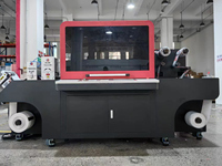 Máquina automática de recubrimiento de barniz Uv Máquina de impresora Uv digital Máquina de impresión de etiquetas adhesivas digitales de rollo a rollo