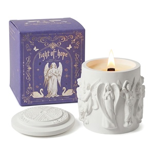 Bougie d'aromathérapie en cire de soja mélangée en forme de coupe, sculpture ange Eros, pour intérieur, ambiance raffinée, cadeau d'anniversaire - Product Image 4