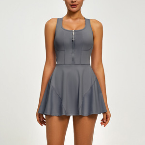 Vestido de tenis con cremallera frontal para mujer, mono deportivo 2 en 1 con pantalones cortos incorporados para golf y running, vestido de tenis elástico con espalda cruzada - Product Image 2