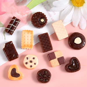 Mini figurines en résine à dos plat, motifs biscuits au chocolat de dessin animé, pour DIY, accessoires de coque de téléphone, bijoux, jouets alimentaires pour maison de poupée - Product Image 5
