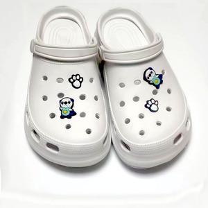 Simpatico cartone animato Panda piedini caverna fibbia bambini ragazzi e ragazze staccabili fiore in stock <span class=keywords><strong>scarpe</strong></span> per capelli veloci charms - Product Image 1